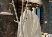 Top 11 Ideas for Towel Storage In A Small Bathroom